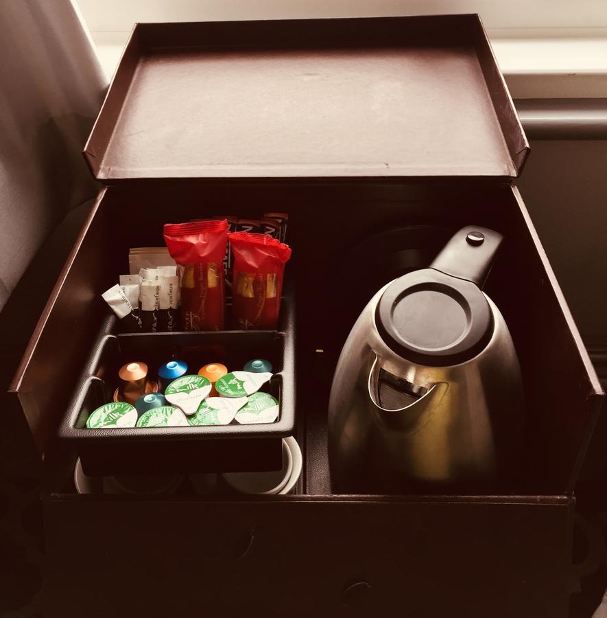 Hillcrest Hotel リンカーン エクステリア 写真